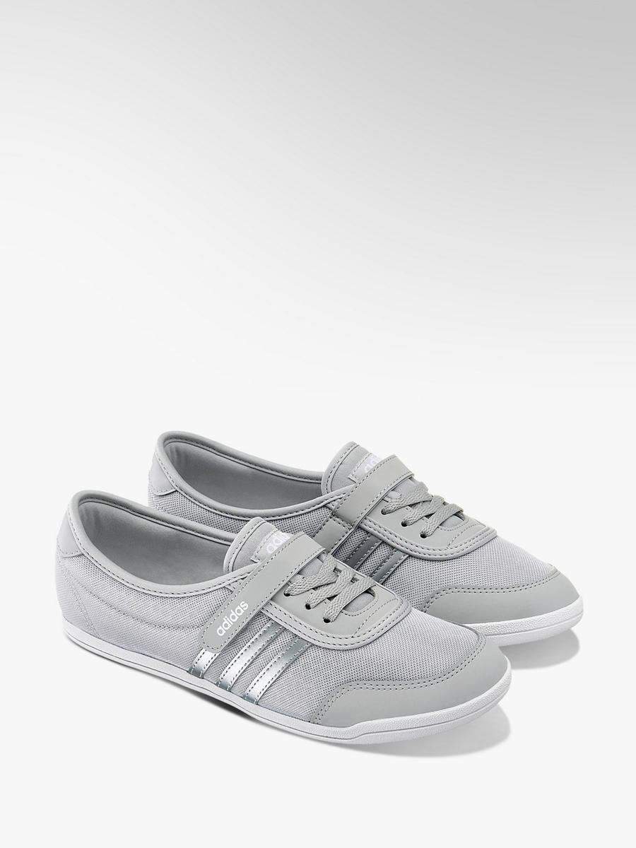 Ballerina DIONA W von adidas in grau DEICHMANN Ballerina DIONA von adidas in beige DEICHMANN